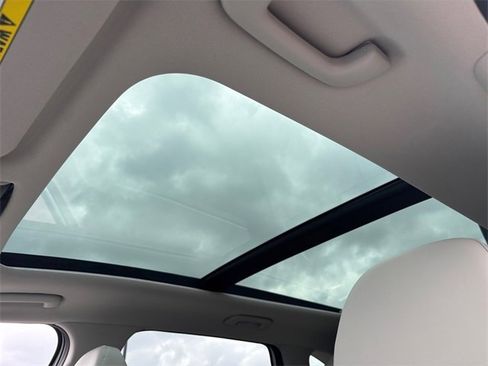 New 2025 Kia Sorento S w/ Panoramic Sunroof Package image 7