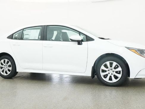 New 2026 Toyota Corolla LE FWD image 28