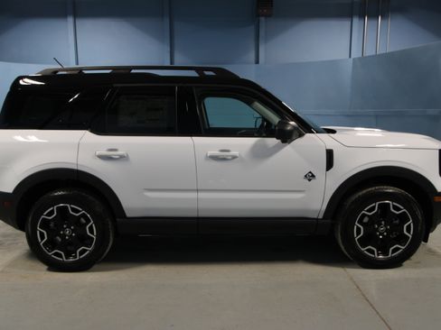 New 2025 Ford Bronco Sport Outer Banks w/ Outer Banks Tech Package+ image 33