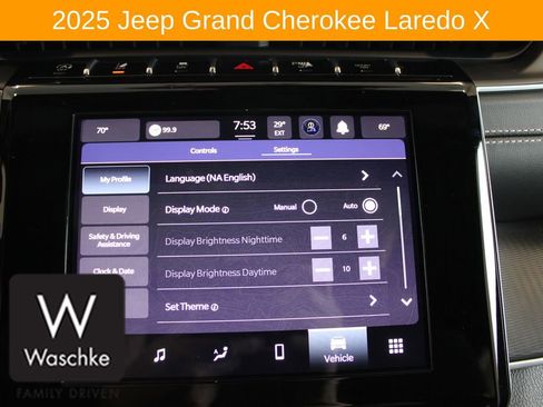 Used 2025 Jeep Grand Cherokee Laredo X w/ Trailer Tow Package image 51