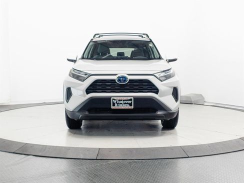Certified 2022 Toyota RAV4 XLE w/ Convenience Package AWD/4WD image 2