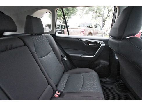 Used 2024 Toyota RAV4 XLE w/ Convenience Package FWD image 13