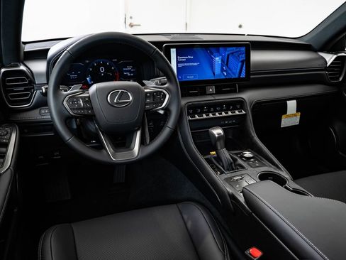 New 2026 Lexus IS 350 F Sport AWD/4WD image 4