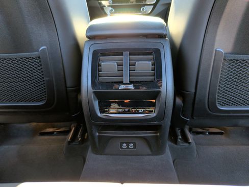 Used 2021 BMW X3 xDrive30i w/ M Sport Package image 32