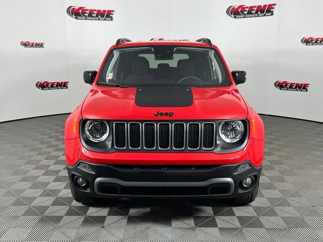 Used 2023 Jeep Renegade Latitude AWD/4WD image 4