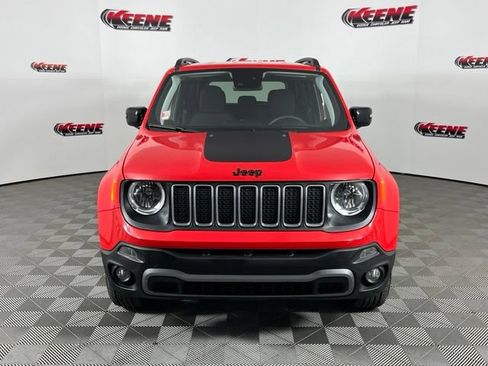Used 2023 Jeep Renegade Latitude AWD/4WD image 4