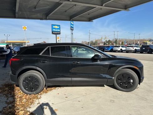 New 2026 Chevrolet Blazer EV LT AWD/4WD image 7