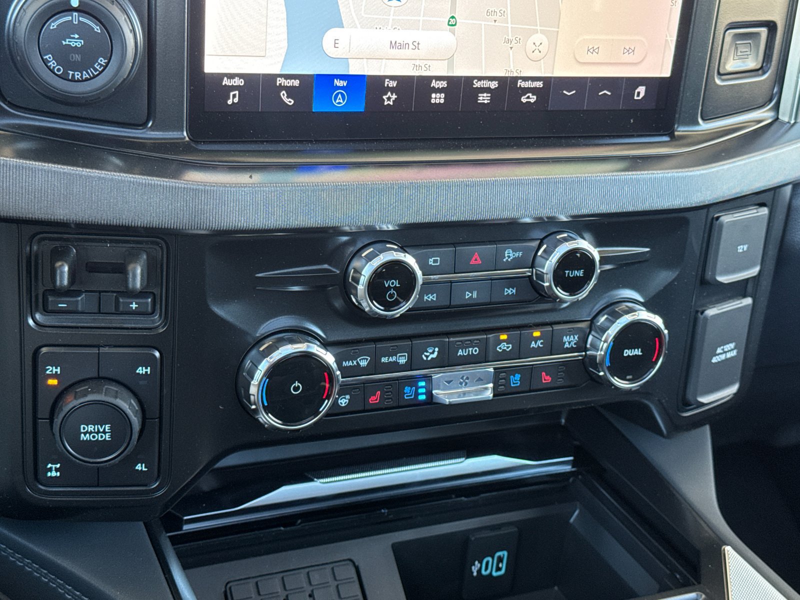 New 2026 Ford F250 Platinum AWD/4WD image 24