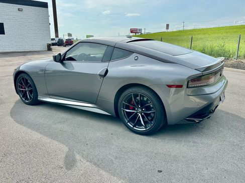 Used 2024 Nissan Z Performance w/ Floor Mat Package RWD image 6