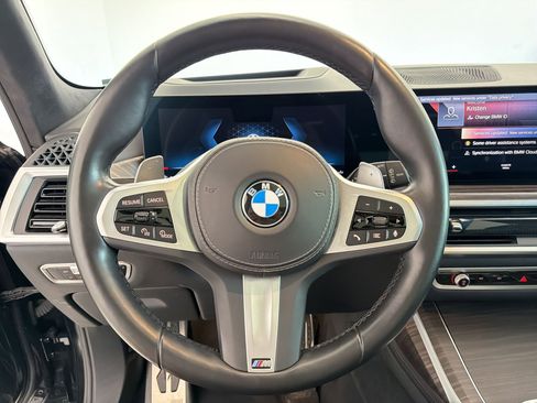 Certified 2023 BMW X7 xDrive40i w/ M Sport Package AWD/4WD image 18