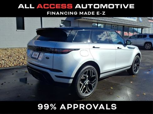 Used 2020 Land Rover Range Rover Evoque SE image 2