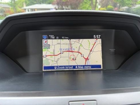 Used 2014 Honda Odyssey Touring Elite image 17