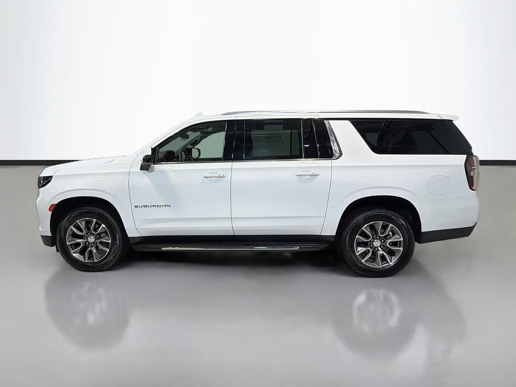 Used 2022 Chevrolet Suburban LT w/ LT Signature Package AWD/4WD image 6