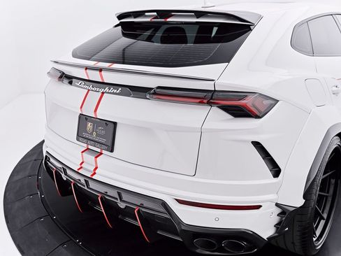 Used 2021 Lamborghini Urus AWD/4WD image 31