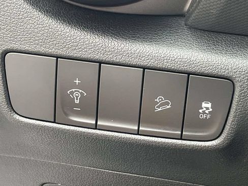 Certified 2022 Hyundai Kona SEL w/ Convenience Package FWD image 21