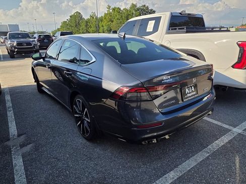 Used 2024 Honda Accord Touring image 3