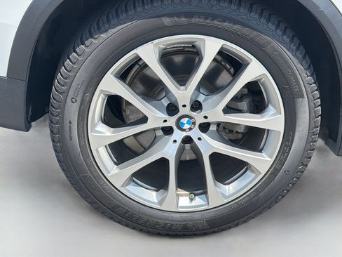 Used 2020 BMW X5 xDrive40i w/ Premium Package AWD/4WD image 9