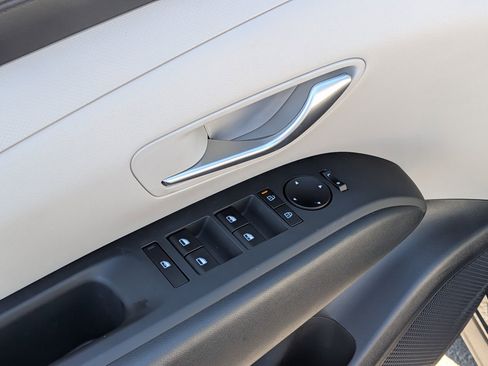 New 2026 Hyundai Tucson SEL image 16