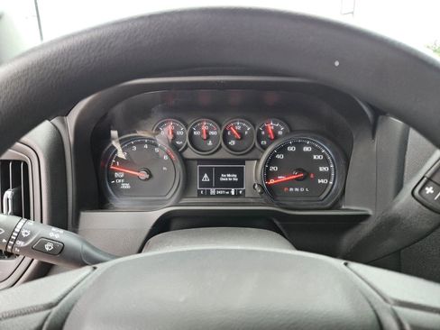 Used 2025 Chevrolet Silverado 1500 W/T w/ Trailering Package AWD/4WD image 21