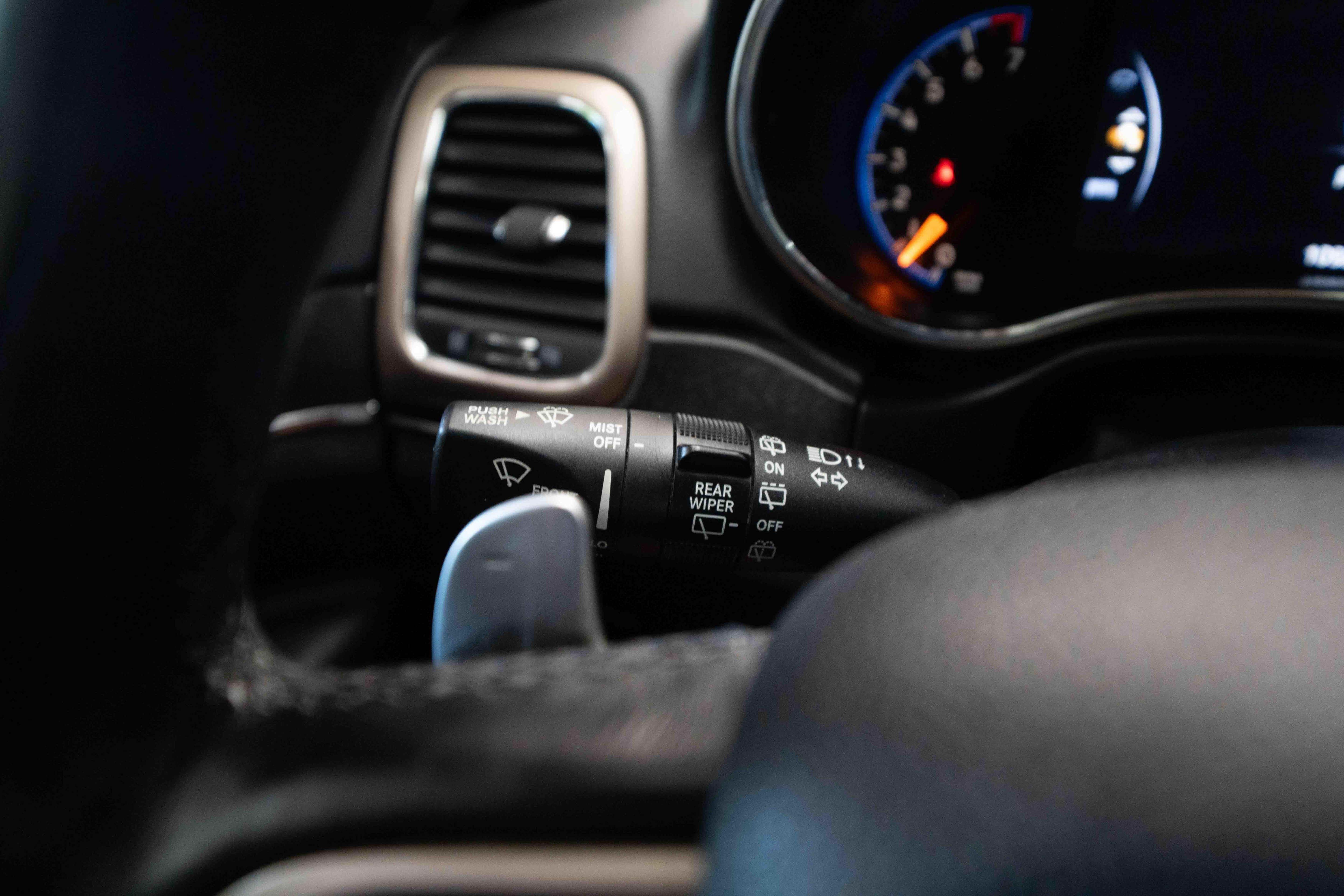 Used 2015 Jeep Grand Cherokee Limited AWD/4WD image 13