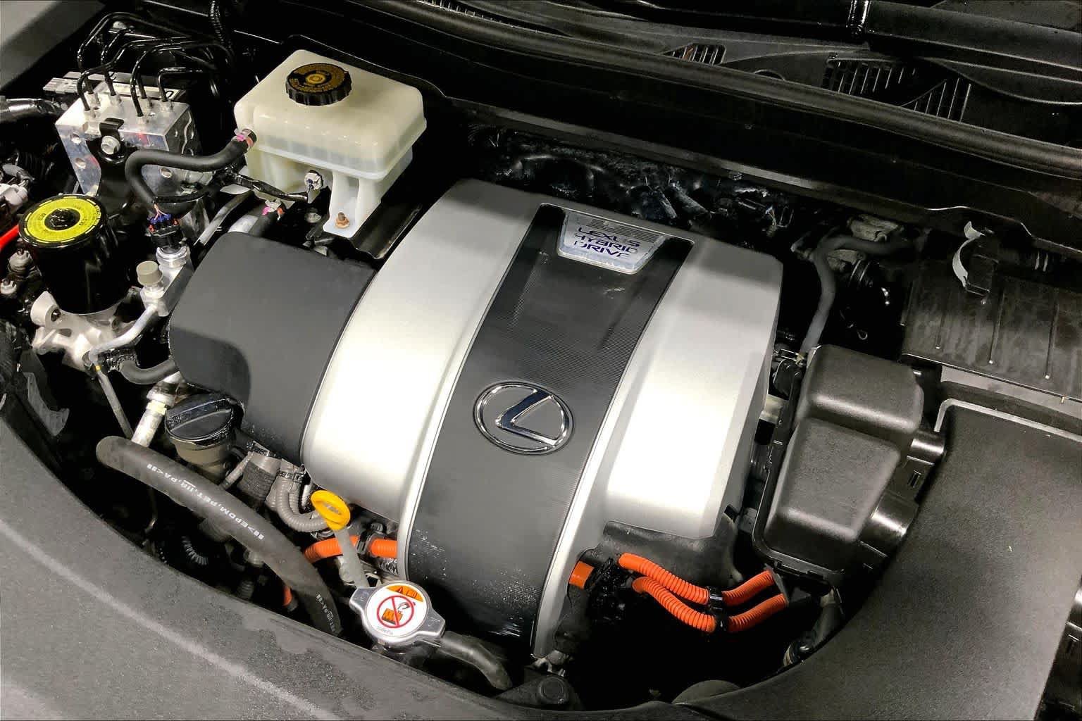Used 2018 Lexus RX 450hL Premium w/ Premium Package AWD/4WD image 33
