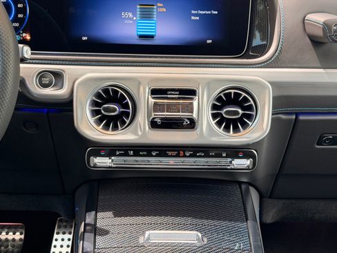 Used 2025 Mercedes-Benz G 580 w/ EQ Technology image 21