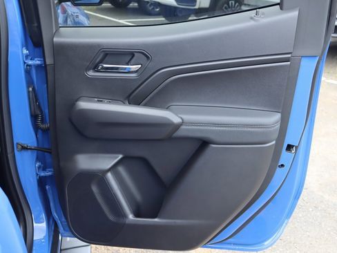 New 2025 GMC Canyon Elevation w/ Convenience Package image 21