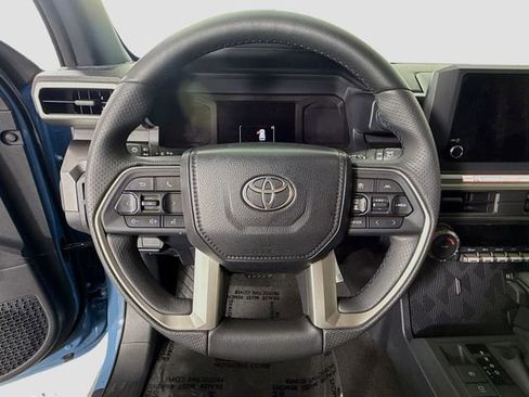Certified 2026 Toyota 4Runner SR5 AWD/4WD image 11