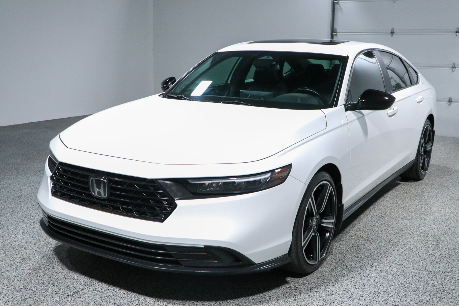 Used 2024 Honda Accord Sport image 30