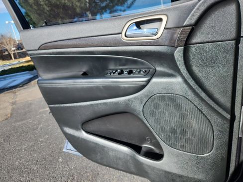 Used 2014 Jeep Grand Cherokee Laredo w/ Quick Order Package 23E image 13