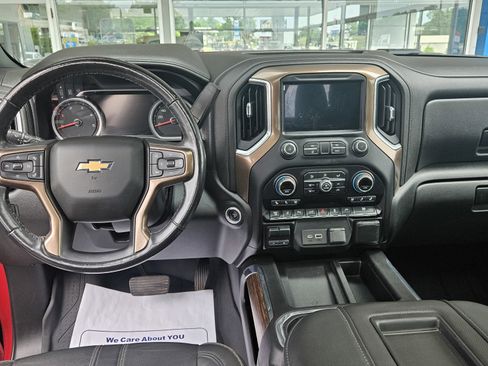 Used 2020 Chevrolet Silverado 2500 High Country w/ Technology Package AWD/4WD image 14