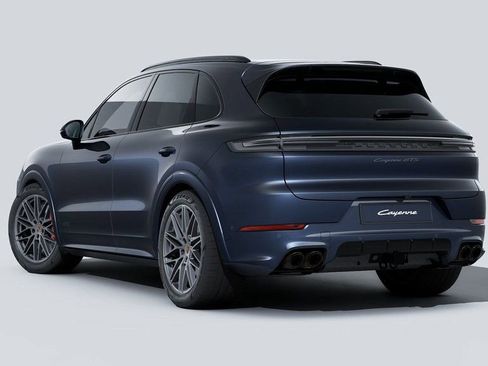 New 2026 Porsche Cayenne GTS image 4