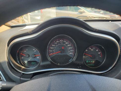 Used 2013 Dodge Avenger SXT w/ Rallye Appearance Group FWD image 16