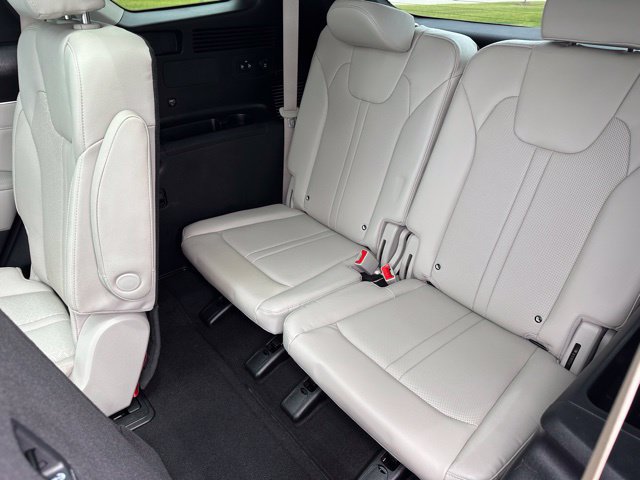 Used 2023 Kia Sorento EX w/ Panoramic Sunroof Package FWD image 15