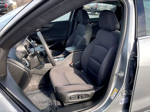 Used 2024 Chevrolet Malibu LT image 23