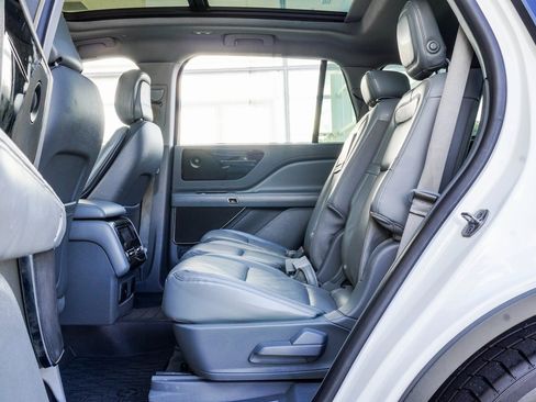 Used 2020 Lincoln Aviator Reserve w/ Equipment Group 201A image 21