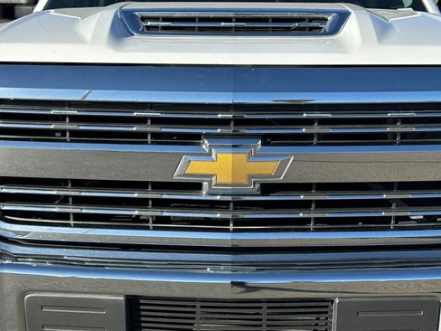 Used 2017 Chevrolet Silverado 2500 LT w/ LT Convenience Package AWD/4WD image 15