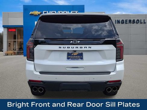 Used 2025 Chevrolet Suburban Z71 AWD/4WD image 25