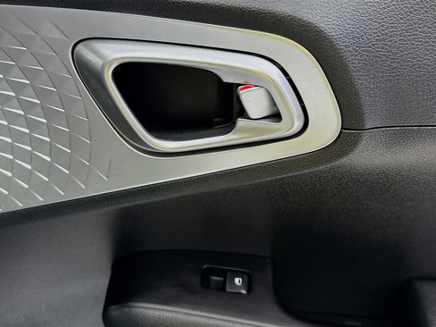 Used 2022 Kia Soul LX w/ Technology Package FWD image 29