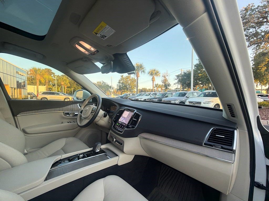 Used 2024 Volvo XC90 T8 Plus w/ Protection Package Premier AWD/4WD image 26