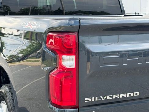 Certified 2021 Chevrolet Silverado 1500 Custom AWD/4WD image 21