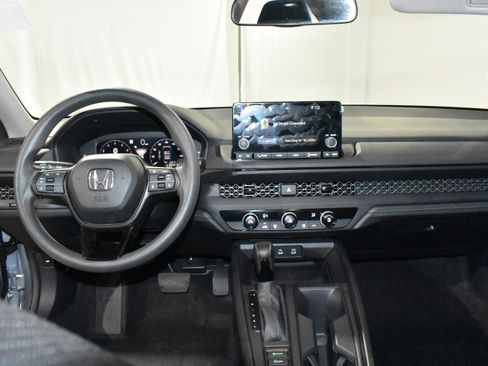 Used 2023 Honda Accord LX image 27
