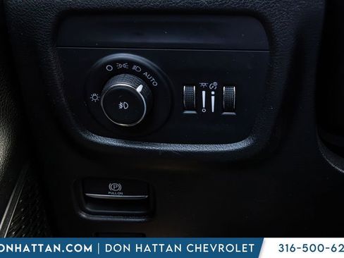 Used 2024 Jeep Grand Cherokee L Limited w/ Luxury Tech Group II image 12