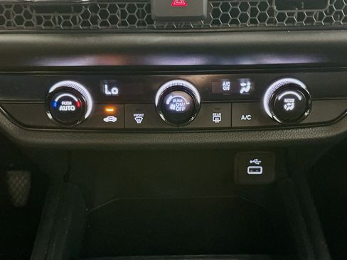 Used 2025 Honda HR-V LX image 22