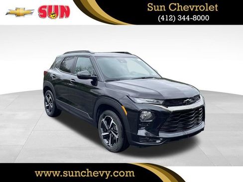 Used 2023 Chevrolet TrailBlazer RS w/ Sun and Liftgate Package AWD/4WD image 1