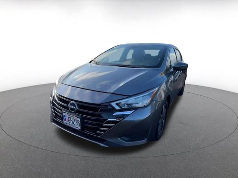 Used 2025 Nissan Versa SV FWD image 7