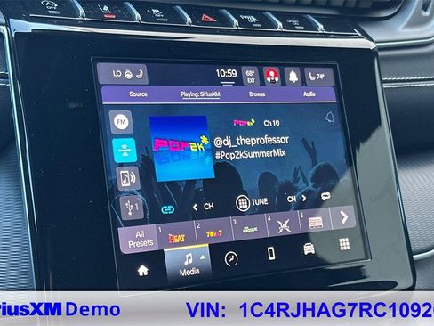 Used 2024 Jeep Grand Cherokee Altitude image 27