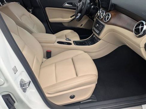 Used 2019 Mercedes-Benz GLA 250 image 19