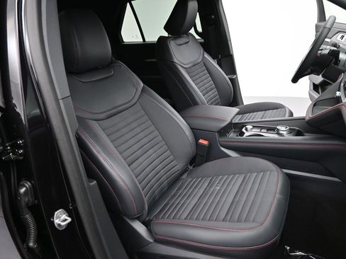 New 2026 Ford Explorer ST-Line w/ ST-Line Street Pack image 22