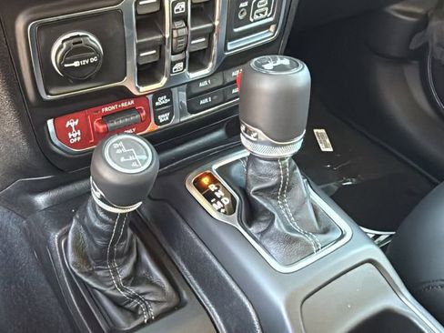 New 2026 Jeep Wrangler Unlimited Rubicon image 32